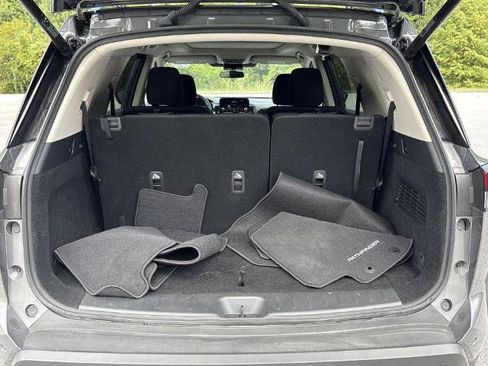 Certified 2025 Nissan Pathfinder SV w/ SV Premium Package FWD image 24