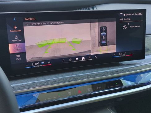 Certified 2025 BMW 760i xDrive w/ Luxury Rear Seating Package AWD/4WD image 24
