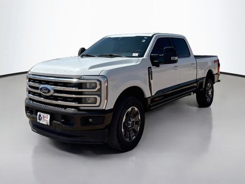 Used 2024 Ford F250 King Ranch AWD/4WD image 3