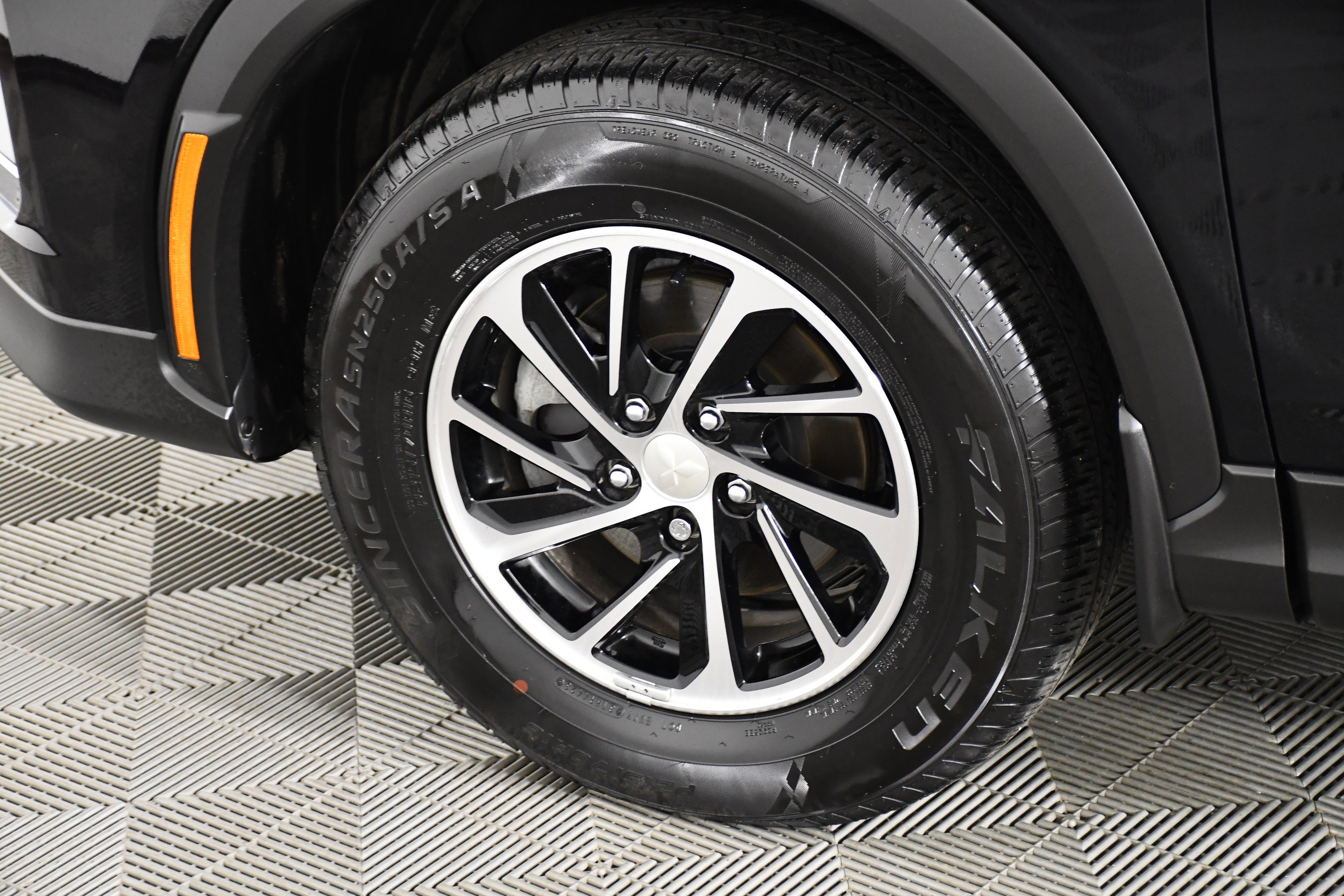 Used 2024 Mitsubishi Eclipse Cross ES AWD/4WD image 48