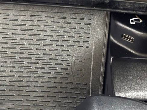 Used 2020 Mercedes-Benz GLE 350 image 31