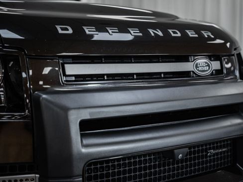 Used 2022 Land Rover Defender 110 X-Dynamic HSE AWD/4WD image 14