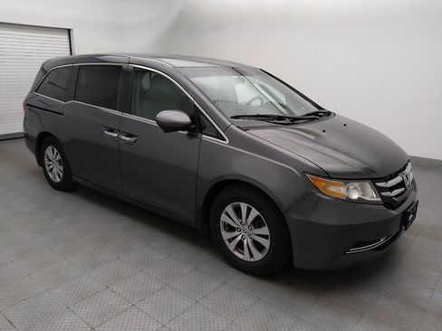 Used 2017 Honda Odyssey SE image 11