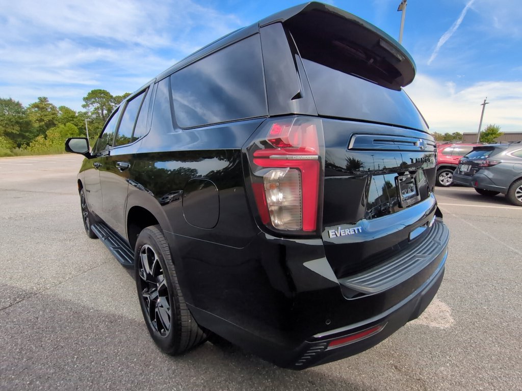 Used 2023 Chevrolet Tahoe RST w/ Luxury Package AWD/4WD image 5