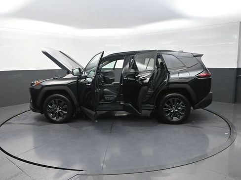 Used 2026 Toyota RAV4 XLE Premium FWD image 42