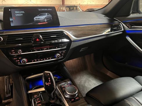 Used 2018 BMW 540i xDrive image 22
