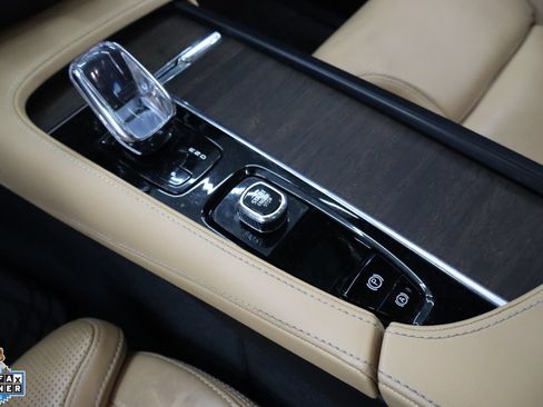 Used 2022 Volvo S90 B6 Inscription w/ Advanced Package AWD/4WD image 20