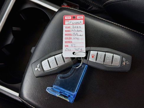Used 2022 Mitsubishi Outlander SEL AWD/4WD image 4