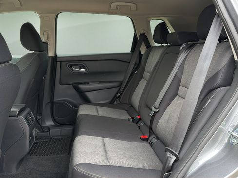 Certified 2024 Nissan Rogue SV AWD/4WD image 15