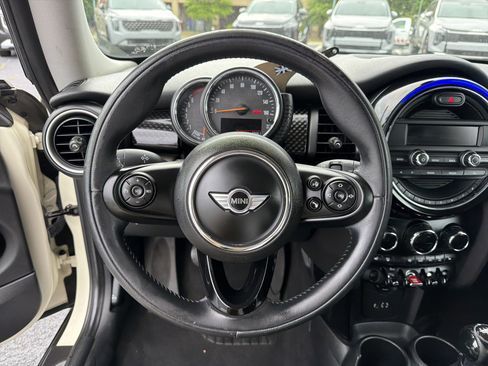 Used 2015 MINI Cooper S FWD image 18