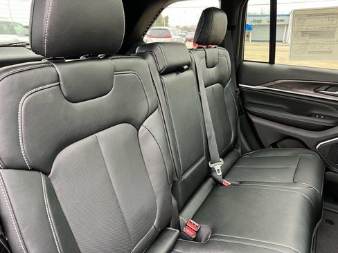 New 2026 Jeep Grand Cherokee Limited image 18