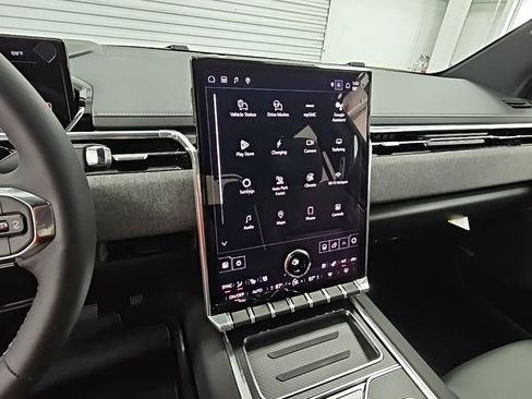 New 2026 GMC Sierra EV Elevation image 12