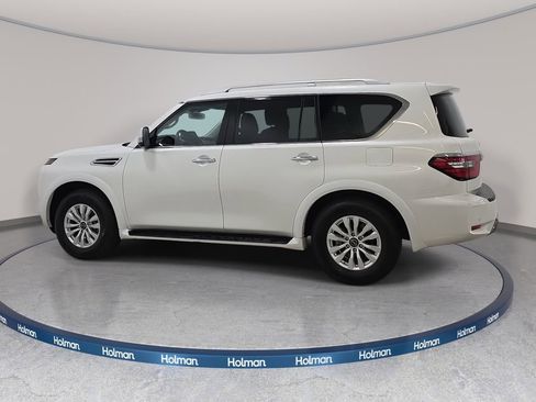 Used 2024 Nissan Armada SV AWD/4WD image 9