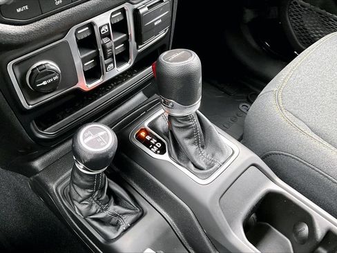 New 2026 Jeep Gladiator Sport AWD/4WD image 28