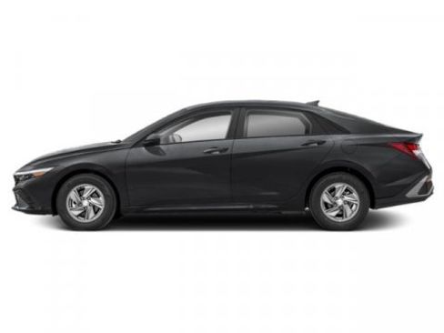 New 2026 Hyundai Elantra SE FWD image 3