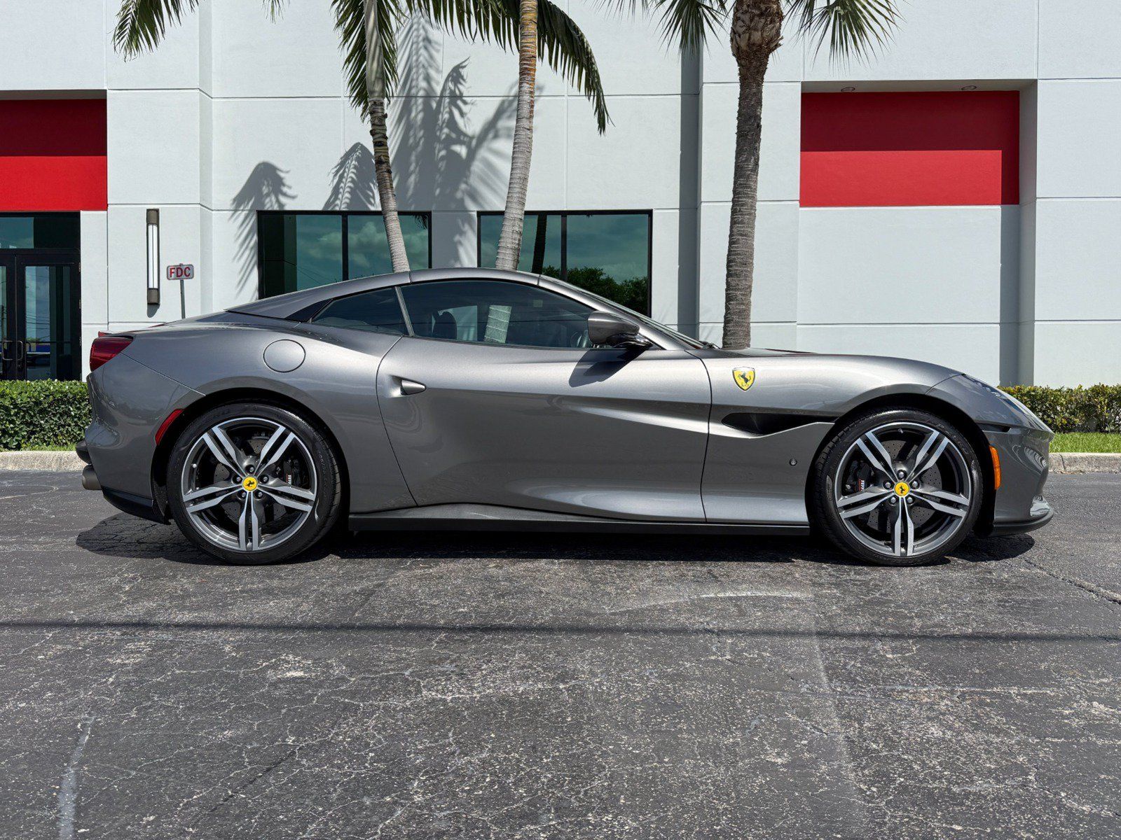 Used 2022 Ferrari Portofino M RWD image 45