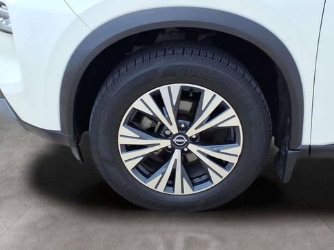 Used 2022 Nissan Rogue SV w/ SV Premium Package FWD image 20