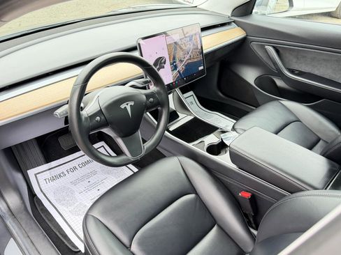 Used 2018 Tesla Model 3 Long Range image 11