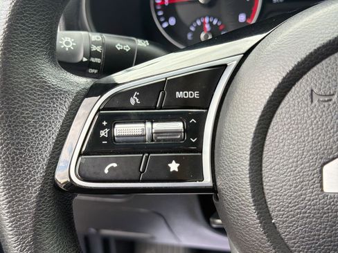 Used 2023 Kia Forte LXS w/ LXS Technology Package FWD image 24