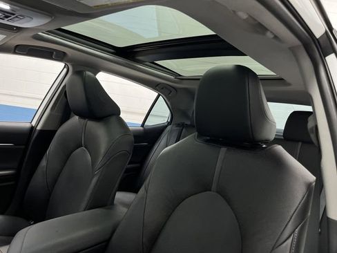 Used 2023 Toyota Camry XLE image 7