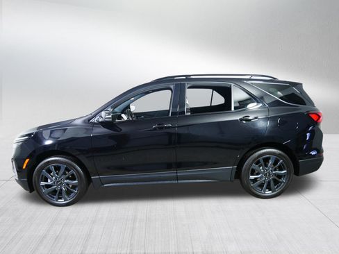 Used 2023 Chevrolet Equinox RS image 4
