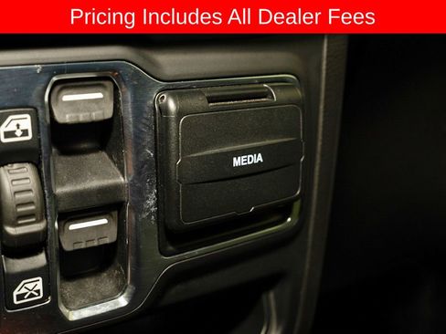 Used 2020 Jeep Gladiator Sport w/ Quick Order Package 24S AWD/4WD image 15