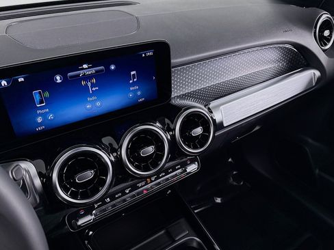 New 2026 Mercedes-Benz GLB 250 GLB 250 image 19