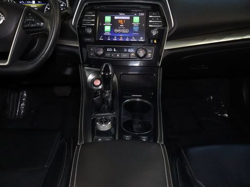 Used 2023 Nissan Maxima SV w/ Floor Mat Group FWD image 17