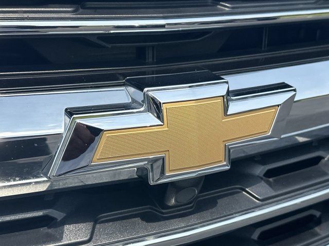 Used 2026 Chevrolet Traverse LT AWD/4WD image 30