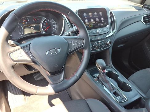 Used 2024 Chevrolet Equinox RS FWD image 17