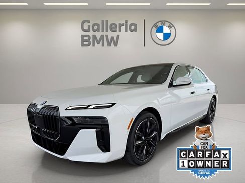 Certified 2024 BMW 740i image 1