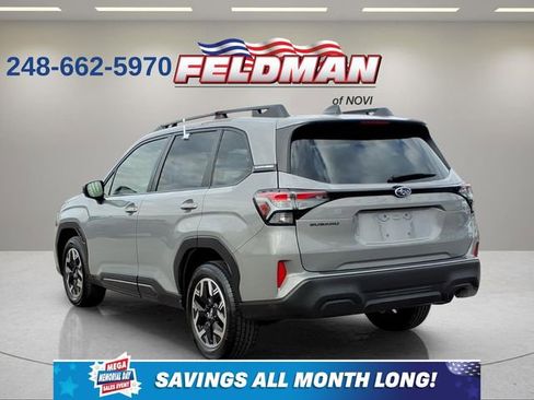 Used 2025 Subaru Forester Premium AWD/4WD image 3