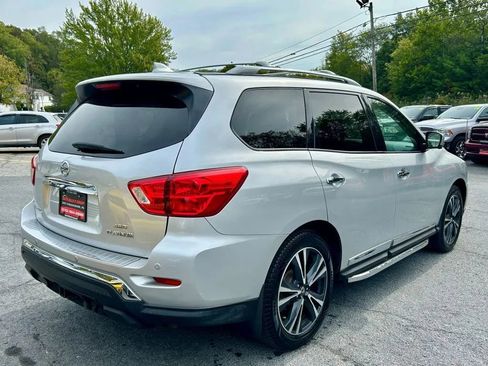 Used 2019 Nissan Pathfinder Platinum w/ Cargo Package image 8