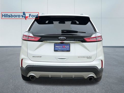 Used 2020 Ford Edge Titanium FWD image 8