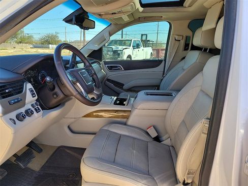 Used 2017 GMC Yukon XL Denali w/ Open Road Package image 19