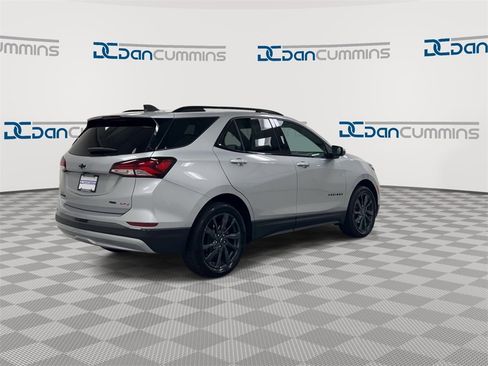 Used 2022 Chevrolet Equinox RS w/ RS Leather Package image 8