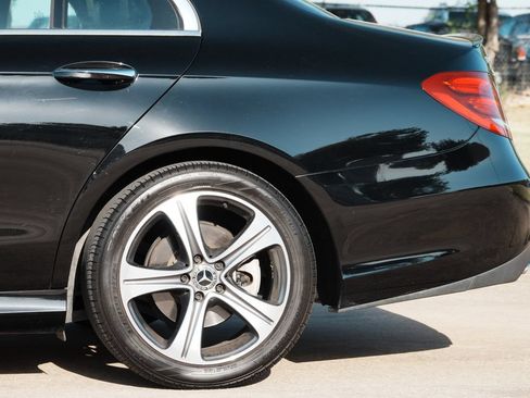 Used 2019 Mercedes-Benz E 300 image 25