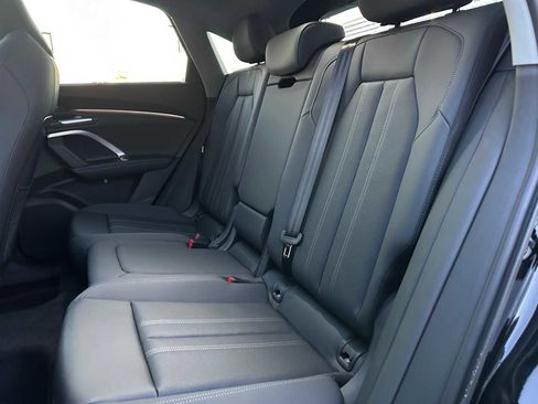 New 2025 Audi Q5 Premium Plus image 17