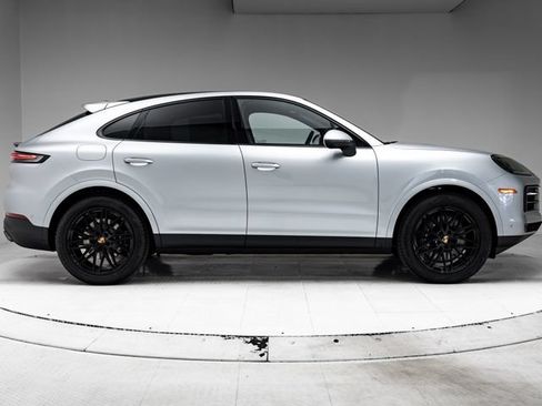 New 2026 Porsche Cayenne Coupe AWD/4WD image 34