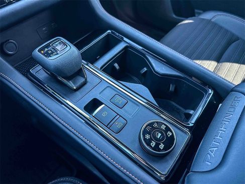 Used 2024 Nissan Pathfinder Rock Creek image 34