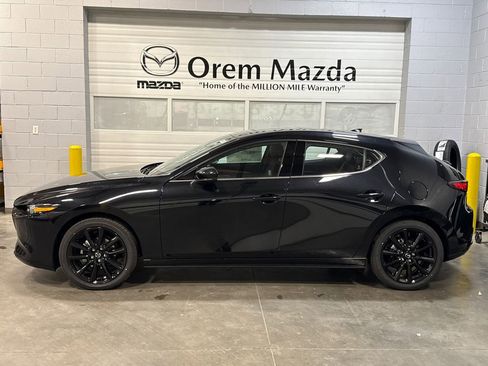 New 2026 MAZDA MAZDA3 2.5 S Hatchback w/ Premium Pkg FWD image 8