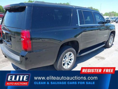 Used 2020 Chevrolet Suburban LT image 8