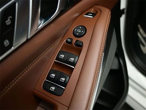 Used 2023 BMW X5 M50i w/ Executive Package image 18