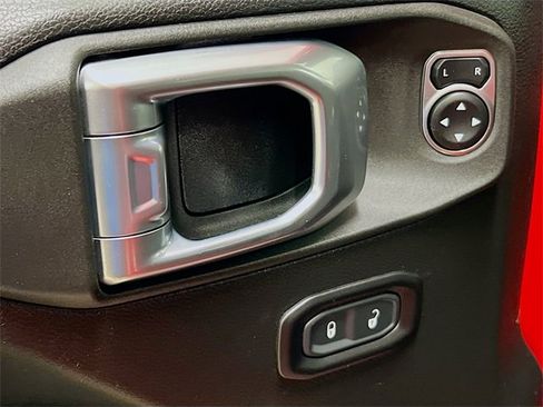 Used 2021 Jeep Wrangler Unlimited Sport image 17