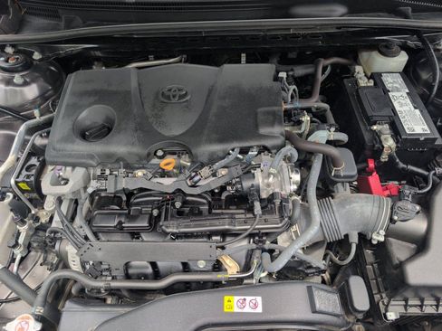 Used 2024 Toyota Camry XLE FWD image 14