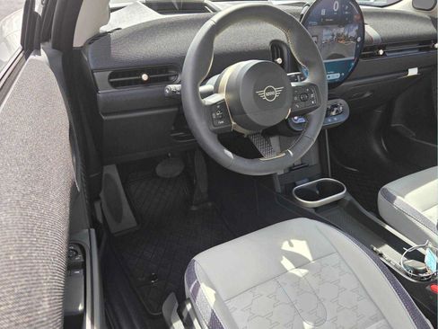 Used 2025 MINI Cooper S FWD image 14