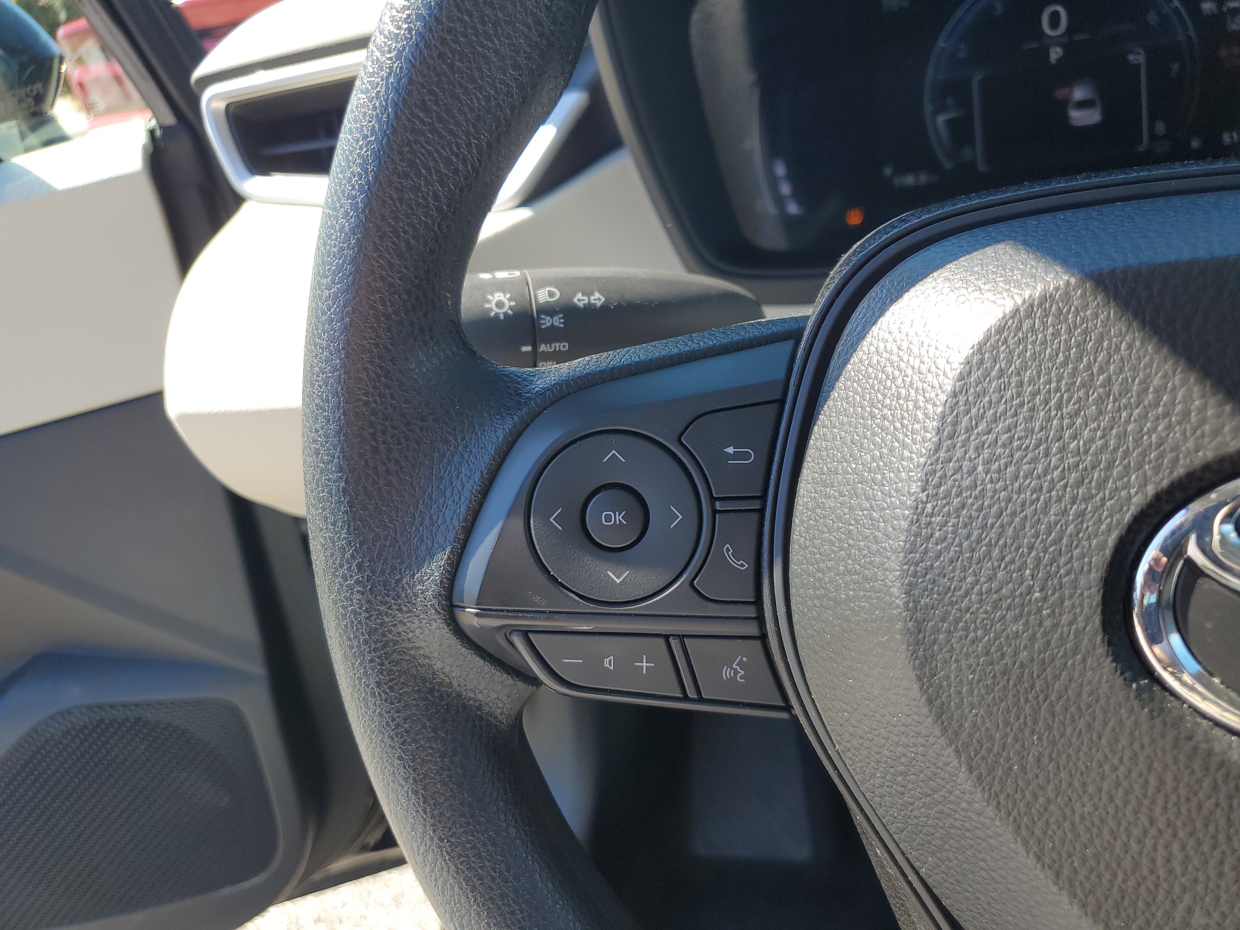 Used 2026 Toyota Corolla LE FWD image 26
