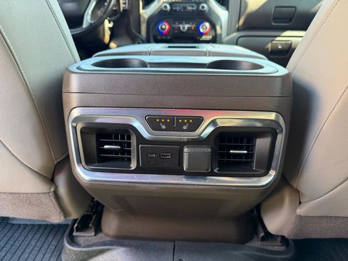 Used 2020 Chevrolet Silverado 1500 LTZ image 19