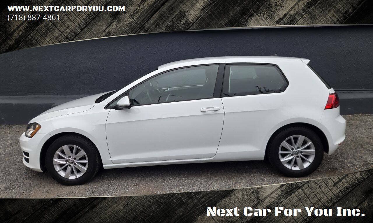 Used 2015 Volkswagen Golf S FWD image 2