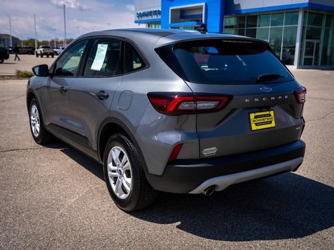 Used 2023 Ford Escape AWD image 8